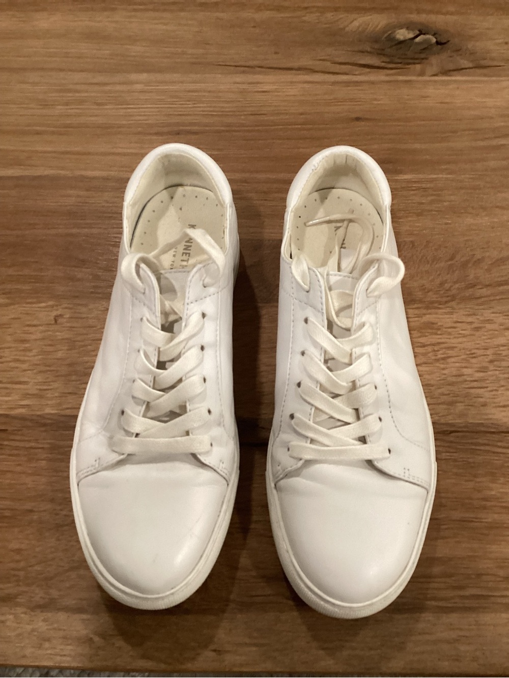 Kenneth Cole White Leather Low-Top Lace-Up Sneakers